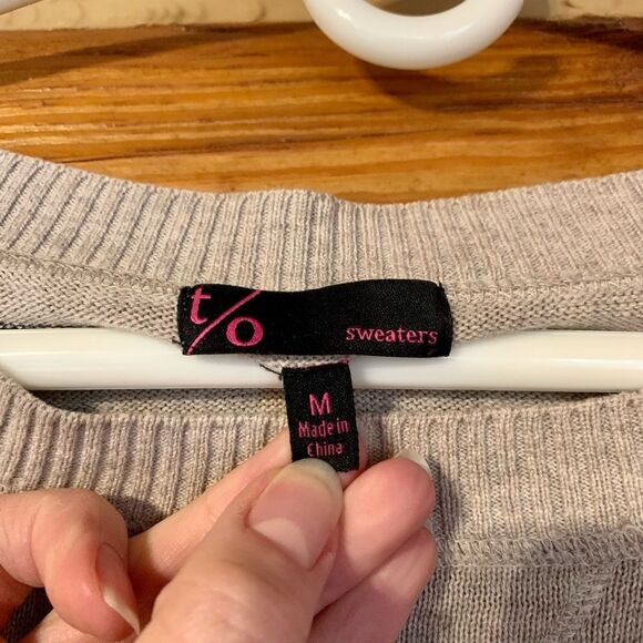 t/o Sweaters Lightweight Striped Blue and Beige Sweater Size Medium - Picture 6 of 7